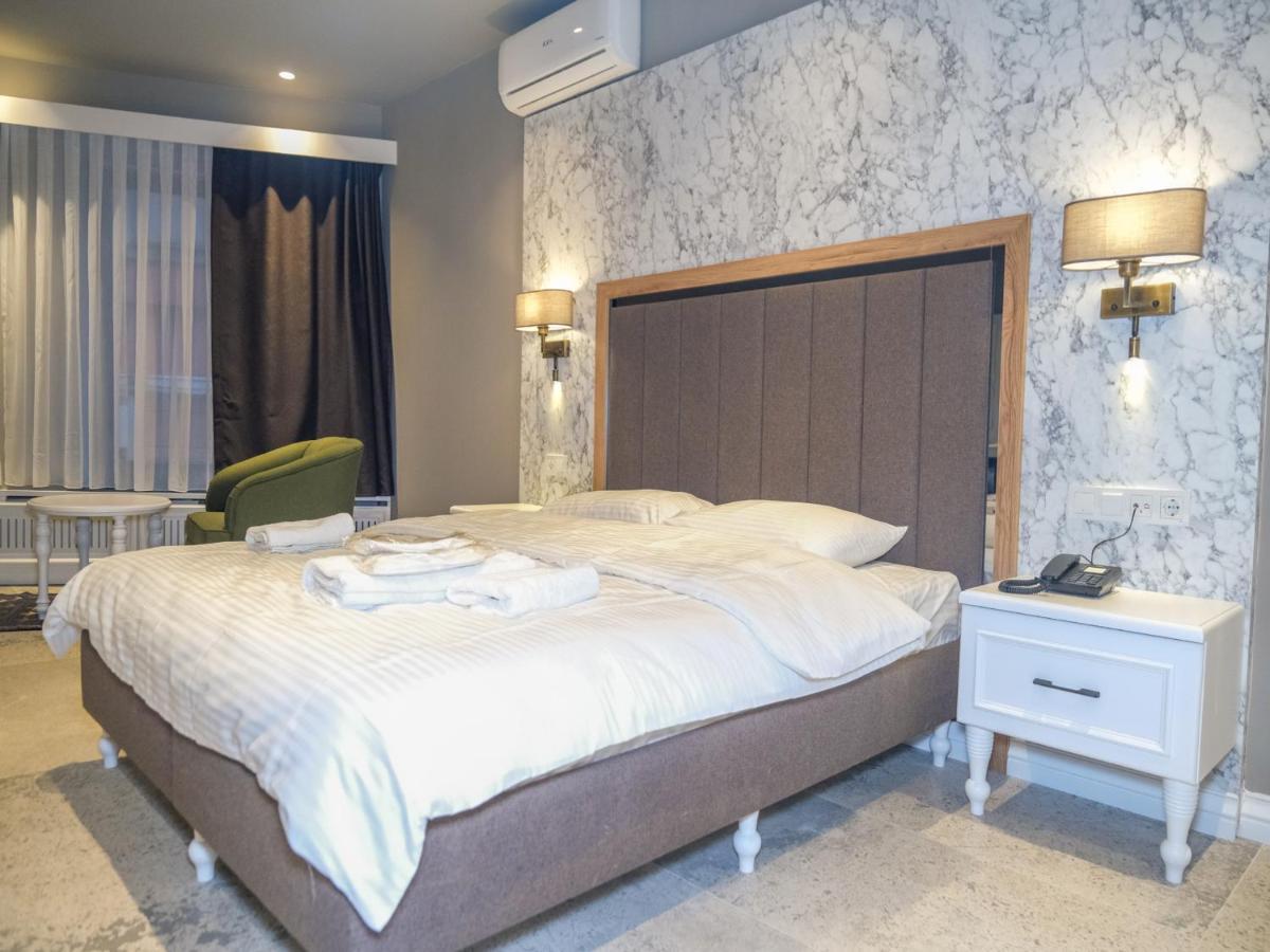 Palazzo Suit Karakoey Istanboel Buitenkant foto