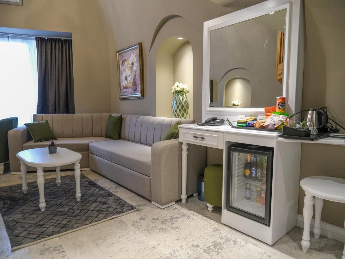 Palazzo Suit Karakoey Istanboel Buitenkant foto