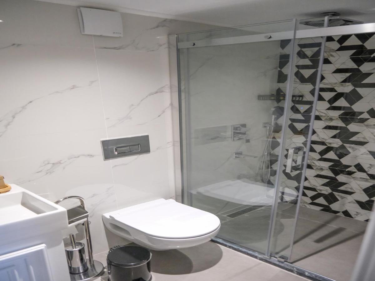 Palazzo Suit Karakoey Istanboel Buitenkant foto